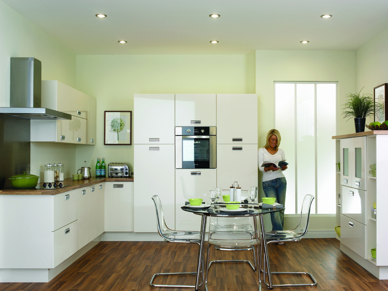 Duleek shown in High Gloss Ivory